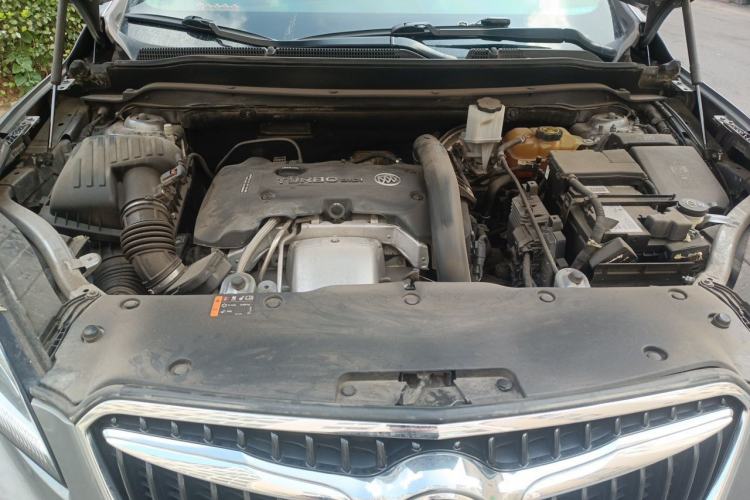 Used Buick Envision 2018 28T Four-Wheel Drive Elite Version Engine Bay