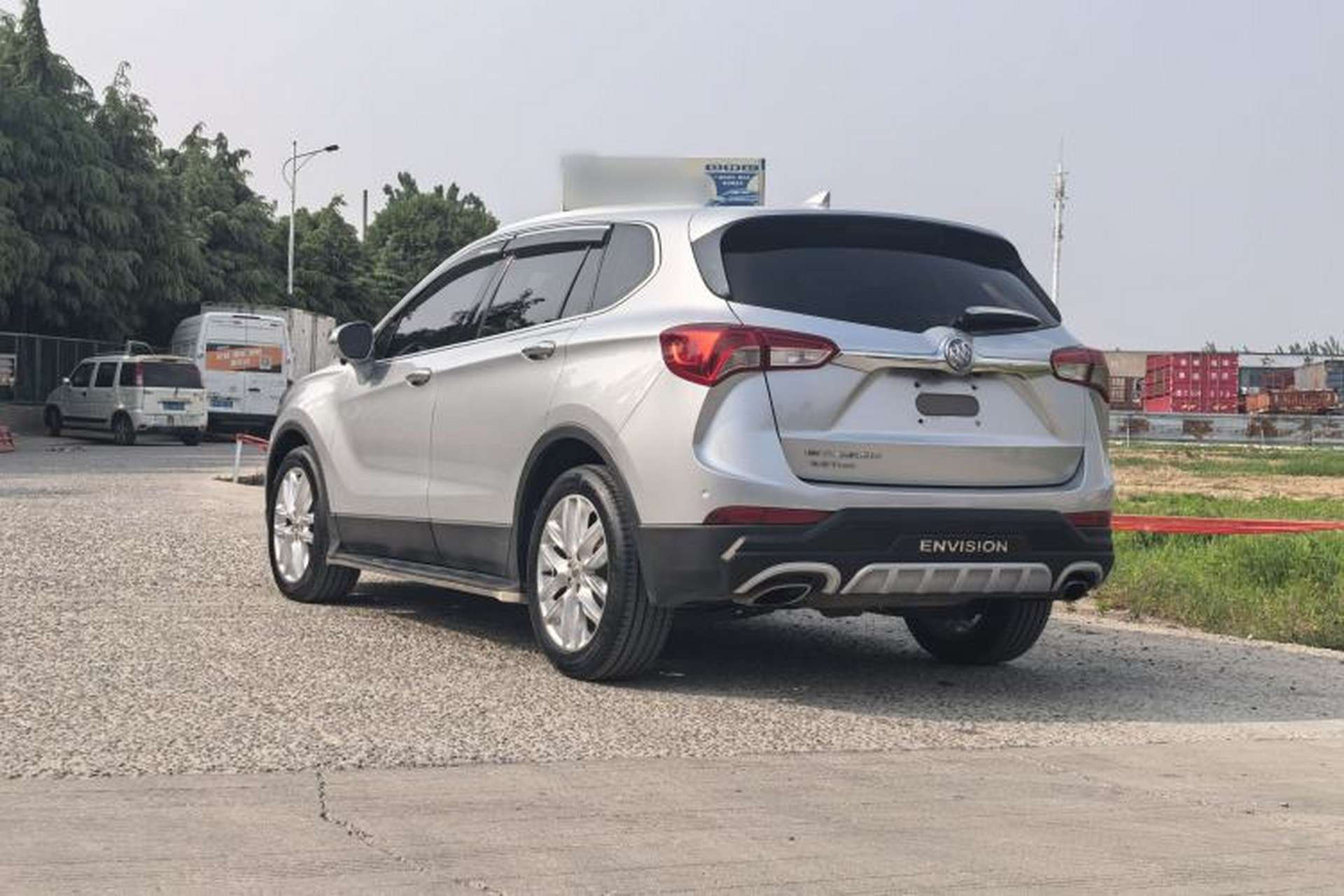 Used Buick Envision 2018 28T Four-Wheel Drive Luxury Model Exterior 4