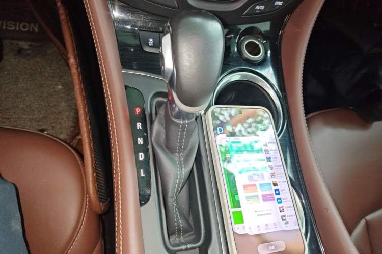 Used Buick Envision 2018 28T Four-Wheel Drive Elite Version Gear Lever