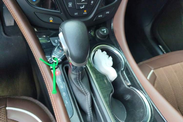 Used Buick Envision 2018 28T Four-Wheel Drive Luxury Model Gear Lever