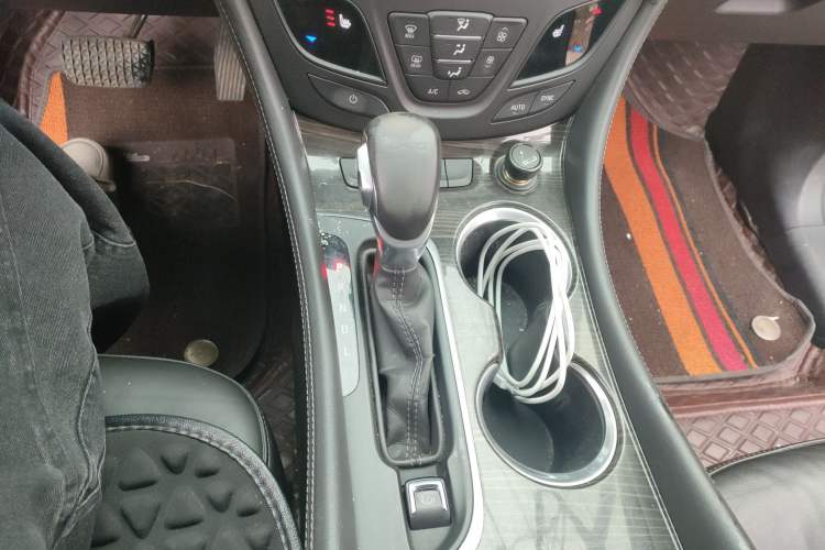 Used Buick Envision 2018 20T Two-Wheel-Drive Elite Model Gear Lever