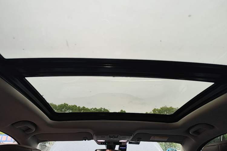 Used Buick Envision 2018 28T Four-Wheel Drive Elite Version Headliner