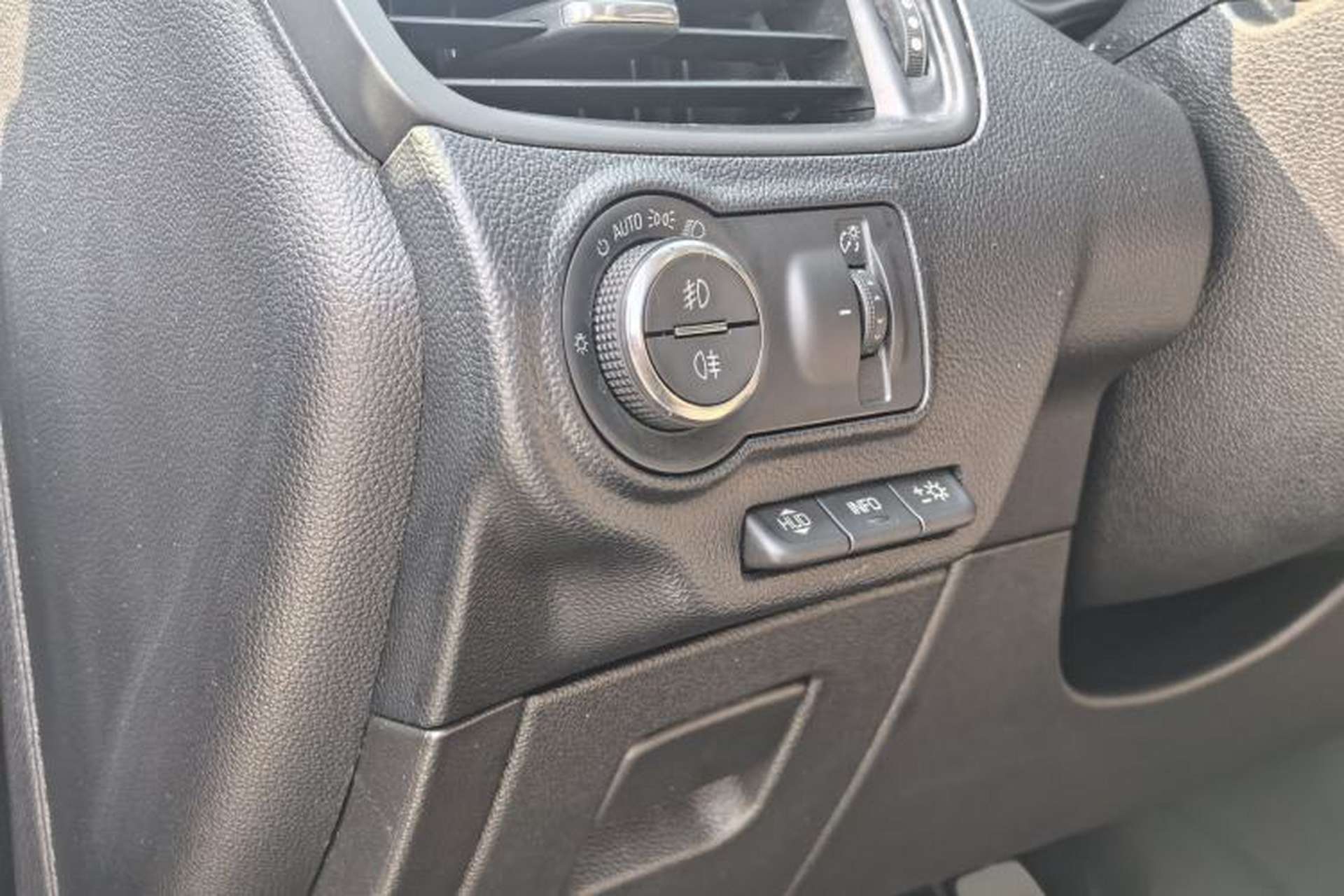 Used Buick Envision 2018 28T Four-Wheel Drive Luxury Model Interior 7