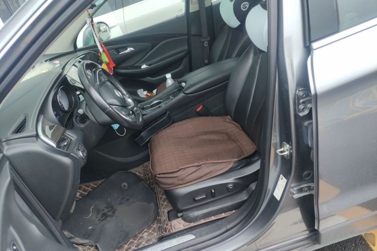 Used Buick Envision 2018 20T Two-Wheel-Drive Elite Model Left Front Seat