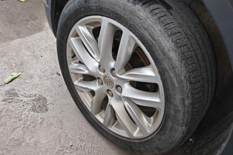 Used Buick Envision 2018 28T Four-Wheel Drive Elite Version Left Front Wheel Hub