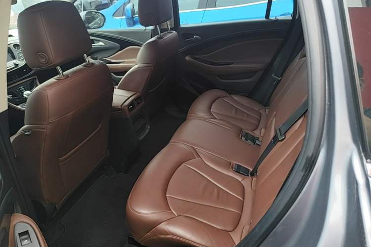 Used Buick Envision 2018 28T Four-Wheel Drive Elite Version Left Rear Seat