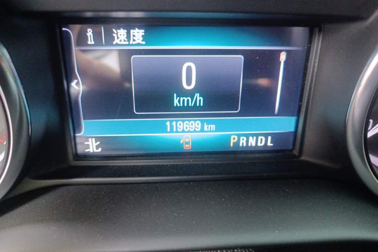 Used Buick Envision 2018 28T Four-Wheel Drive Elite Version Odometer Close Up