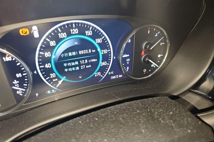 Used Buick Envision 2018 28T Four-Wheel Drive Luxury Model Odometer Close Up