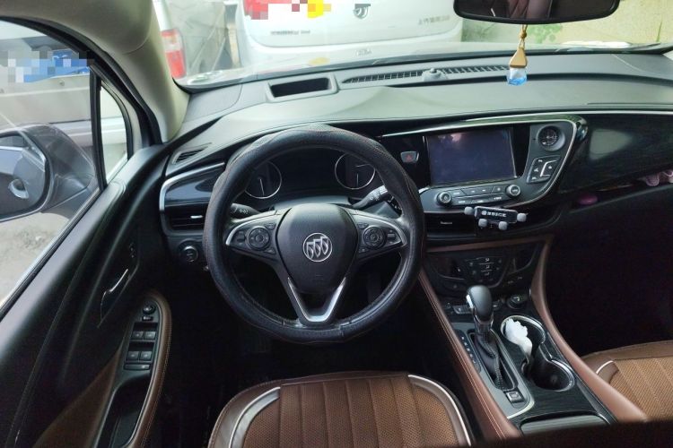 Used Buick Envision 2018 28T Four-Wheel Drive Luxury Model Steering Wheel