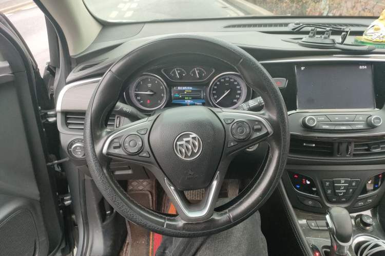 Used Buick Envision 2018 20T Two-Wheel-Drive Elite Model Steering Wheel