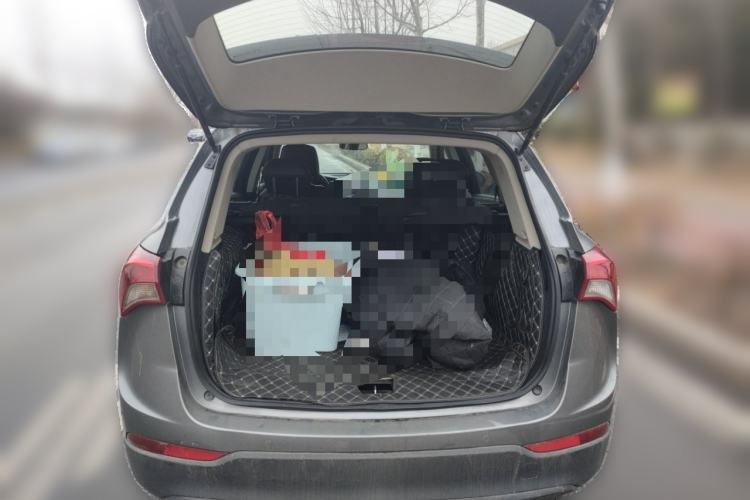 Used Buick Envision 2018 20T Two-Wheel-Drive Elite Model Trunk