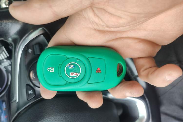 Used Buick Envision 2018 20T Two-Wheel-Drive Elite Model Vehicle Key