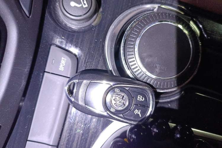 Used Buick Envision 2018 28T Four-Wheel Drive Elite Version Vehicle Key