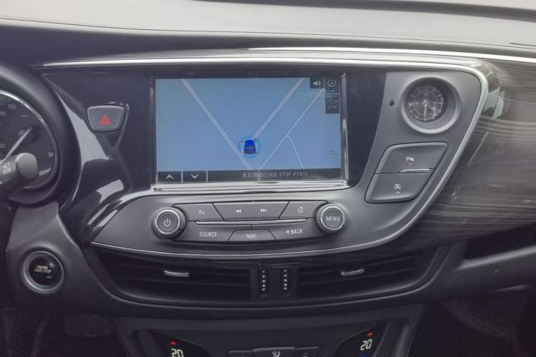 Used Buick Envision 2018 20T Two-Wheel-Drive Leading Model Audio And AC Panel