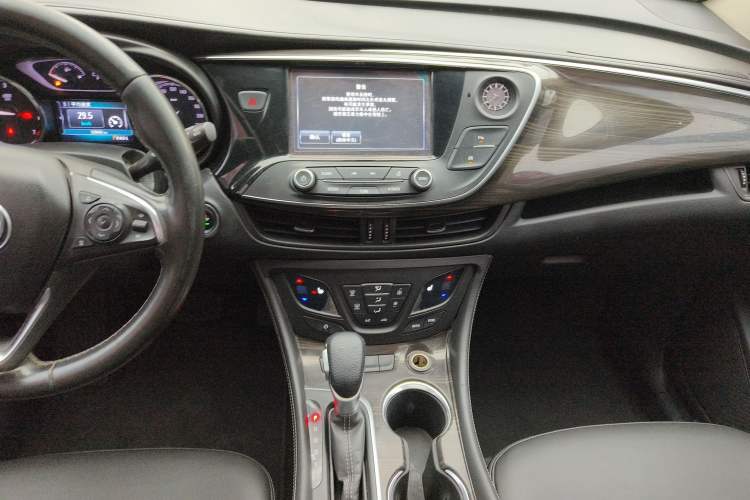 Used Buick Envision 2018 20T Two-Wheel-Drive Elite Model Audio And AC Panel