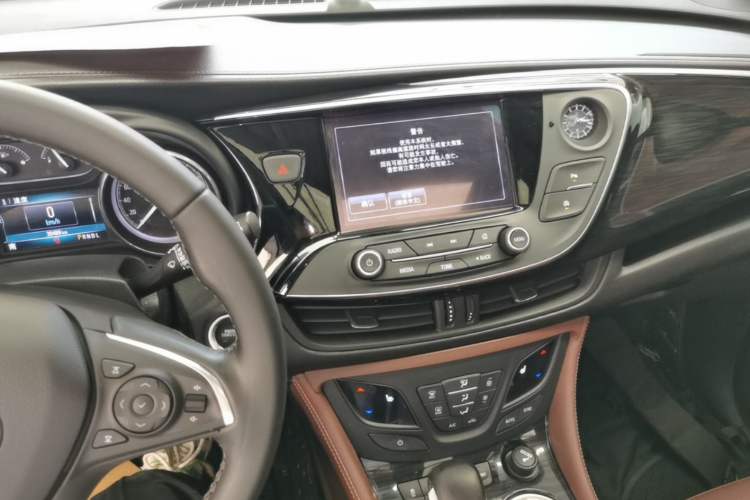 Used Buick Envision 2018 28T Four-Wheel Drive Elite Version Center Console