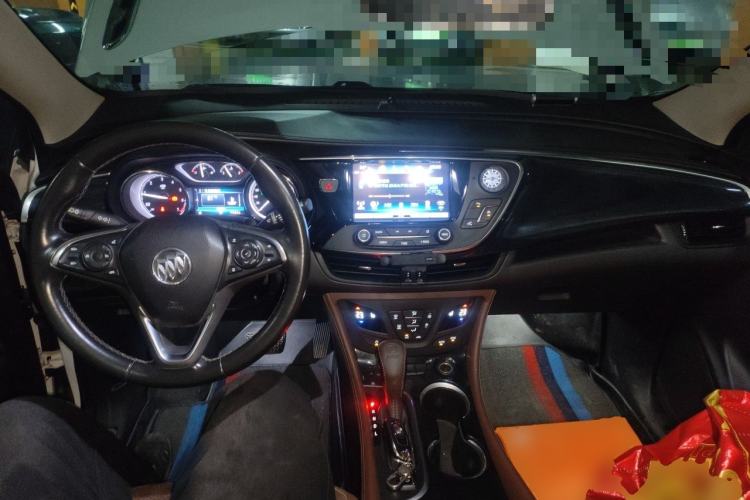 Used Buick Envision 2018 20T Two-Wheel Drive Luxury Model Center Console