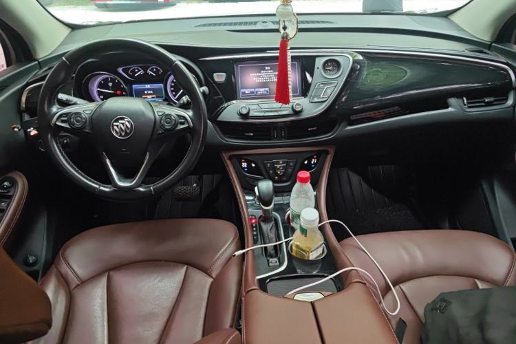 Used Buick Envision 2018 20T Two-Wheel Drive Luxury Model Center Console