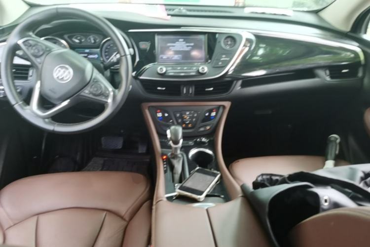 Used Buick Envision 2018 20T Two-Wheel-Drive Elite Model Center Console