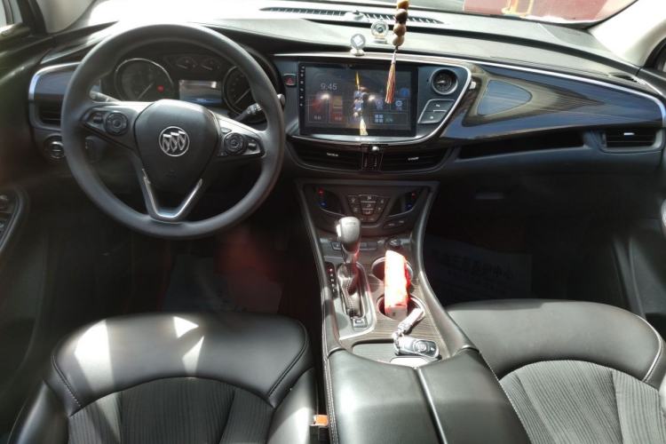 Used Buick Envision 2018 20T Two-Wheel-Drive Leading Model Center Console