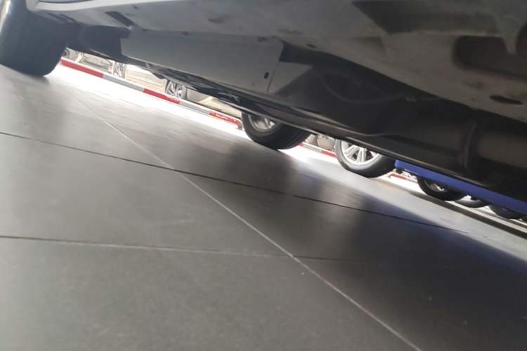 Used Buick Envision 2018 28T Four-Wheel Drive Elite Version Chassis Front Right