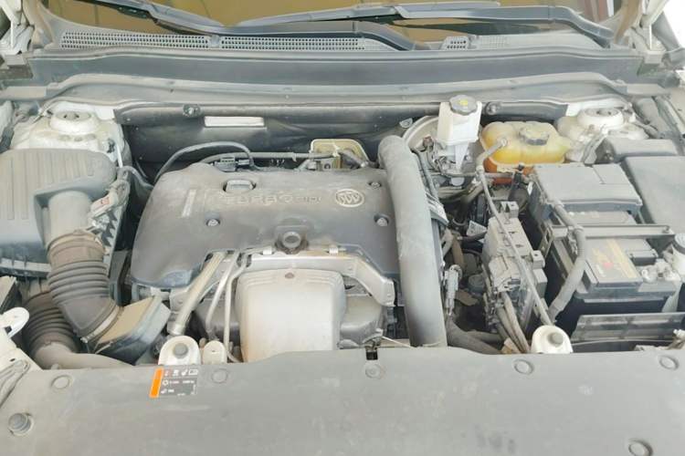 Used Buick Envision 2018 28T Four-Wheel Drive Elite Version Engine Bay