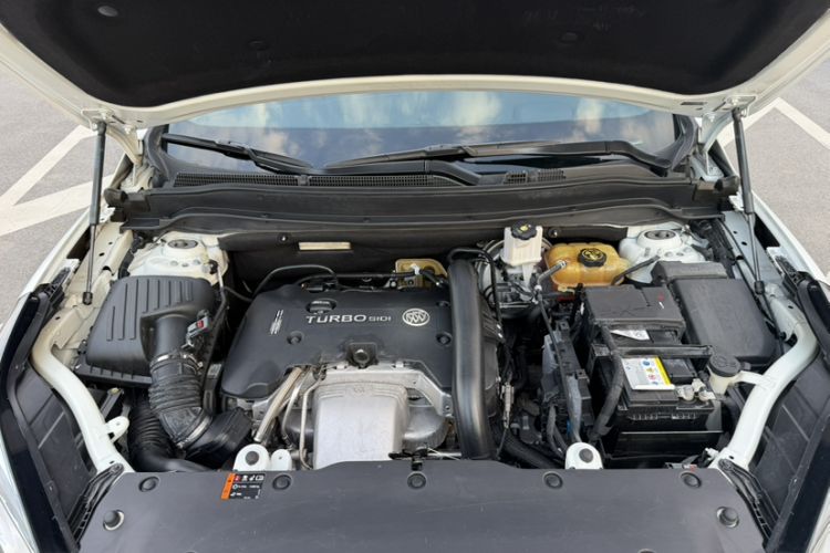 Used Buick Envision 2018 28T Four-Wheel Drive Luxury Model Engine Bay