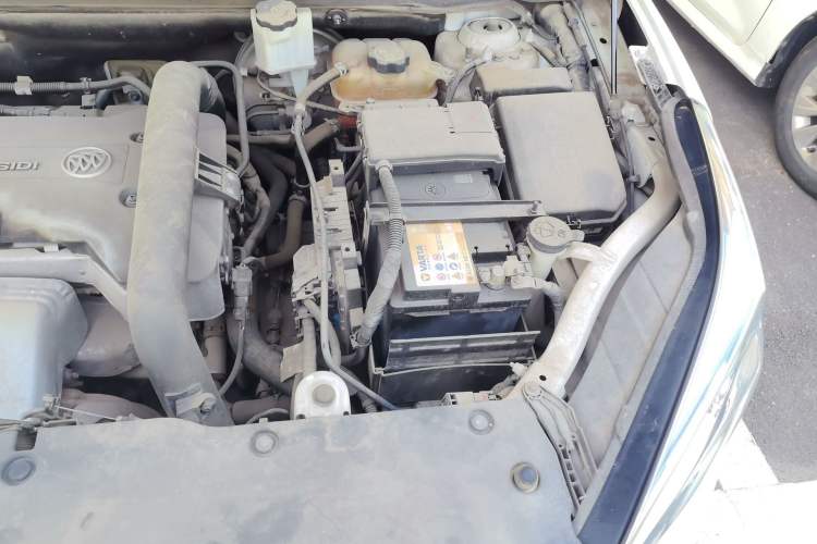 Used Buick Envision 2018 28T Four-Wheel Drive Elite Version Engine Bay Left