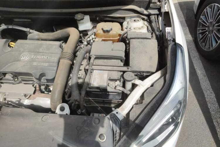 Used Buick Envision 2018 20T Two-Wheel-Drive Leading Model Engine Bay Left