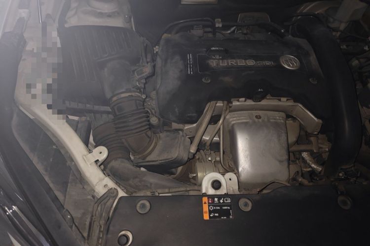 Used Buick Envision 2018 28T Four-Wheel Drive Elite Version Engine Bay Right