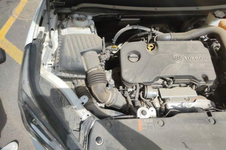 Used Buick Envision 2018 20T Two-Wheel-Drive Leading Model Engine Bay Right