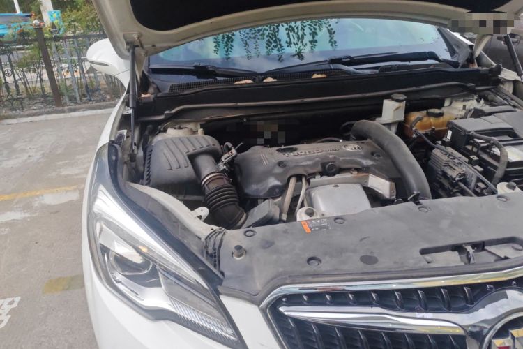 Used Buick Envision 2018 28T Four-Wheel Drive Elite Version Engine Bay Right