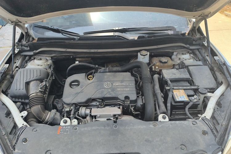 Used Buick Envision 2018 20T Two-Wheel-Drive Elite Model Engine Bay