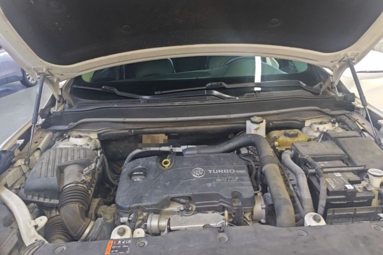 Used Buick Envision 2018 20T Two-Wheel-Drive Elite Model Engine Bay