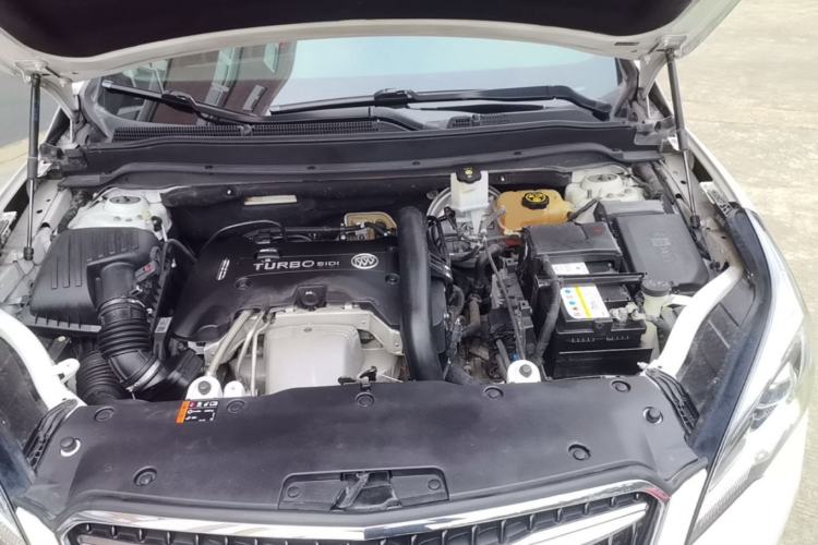 Used Buick Envision 2018 28T Four-Wheel Drive Elite Version Engine Bay