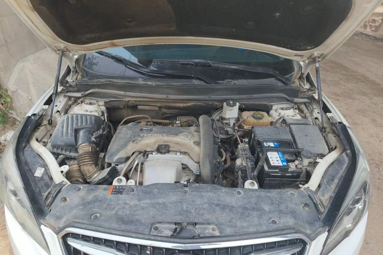Used Buick Envision 2018 28T Four-Wheel Drive Elite Version Engine Bay