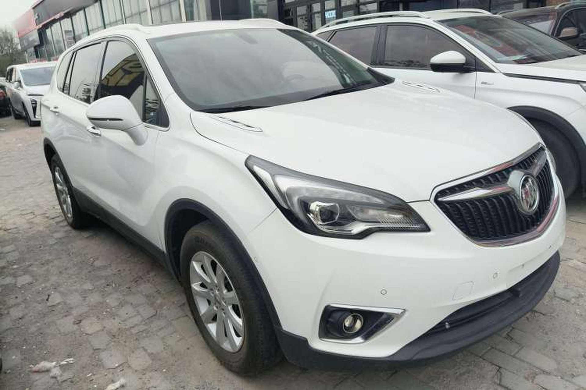 Used Buick Envision 2018 20T Two-Wheel Drive Luxury Model Exterior 2