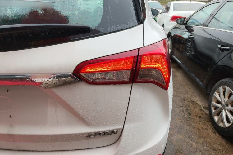 Used Buick Envision 2018 20T Two-Wheel-Drive Elite Model Exterior 3