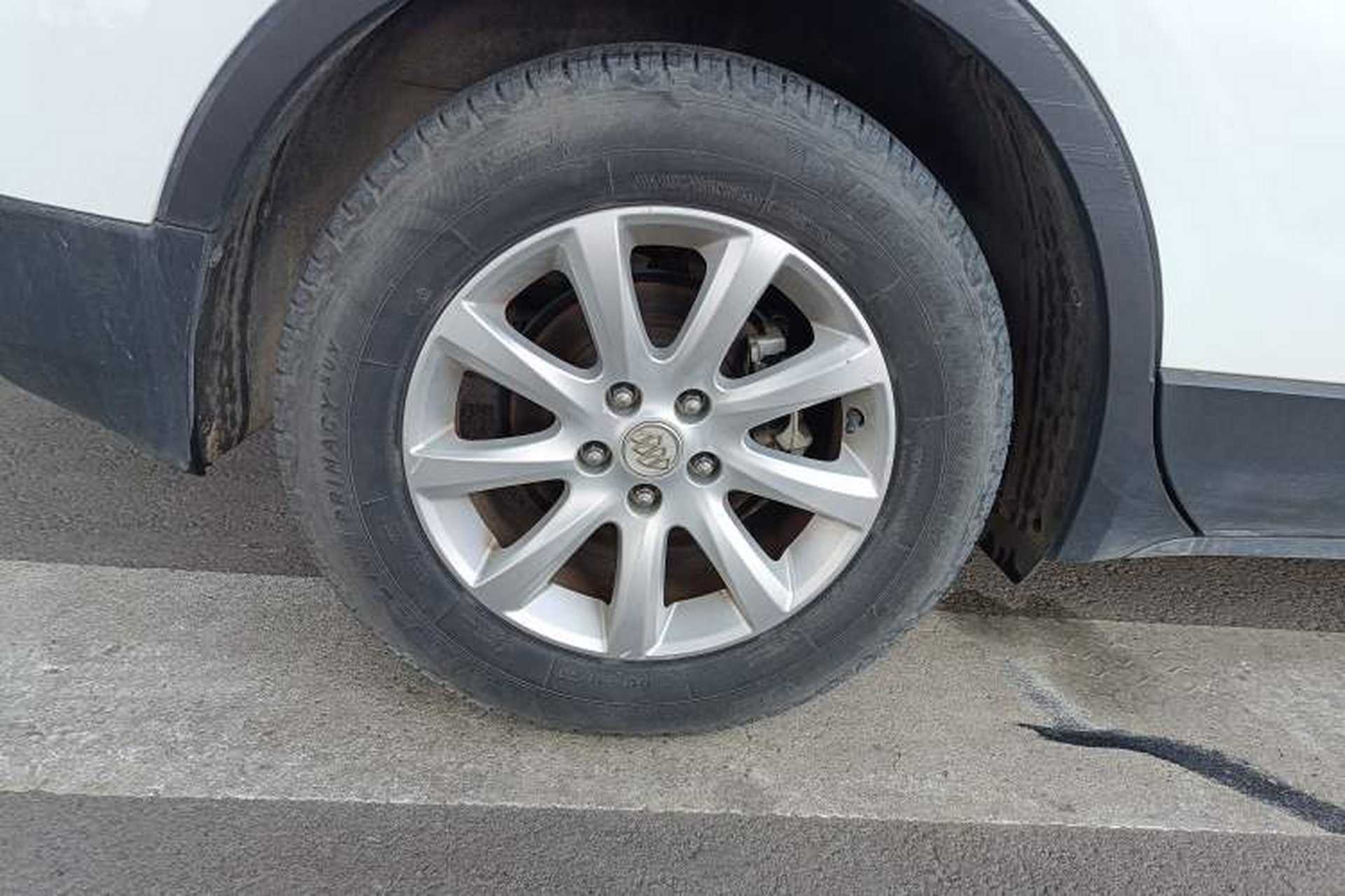Used Buick Envision 2018 20T Two-Wheel Drive Luxury Model Exterior 5