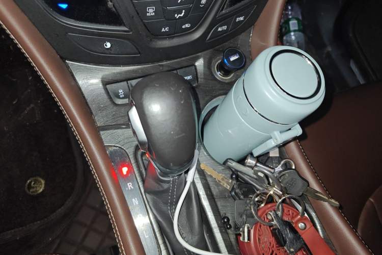 Used Buick Envision 2018 28T Four-Wheel Drive Luxury Model Gear Lever