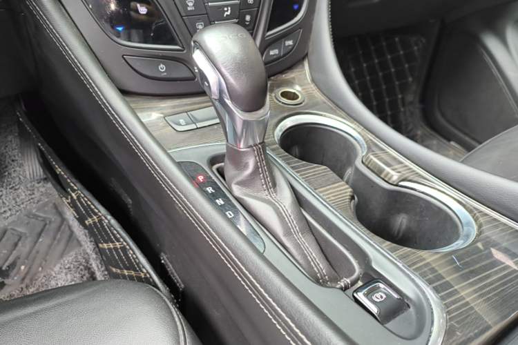 Used Buick Envision 2018 20T Two-Wheel-Drive Elite Model Gear Lever