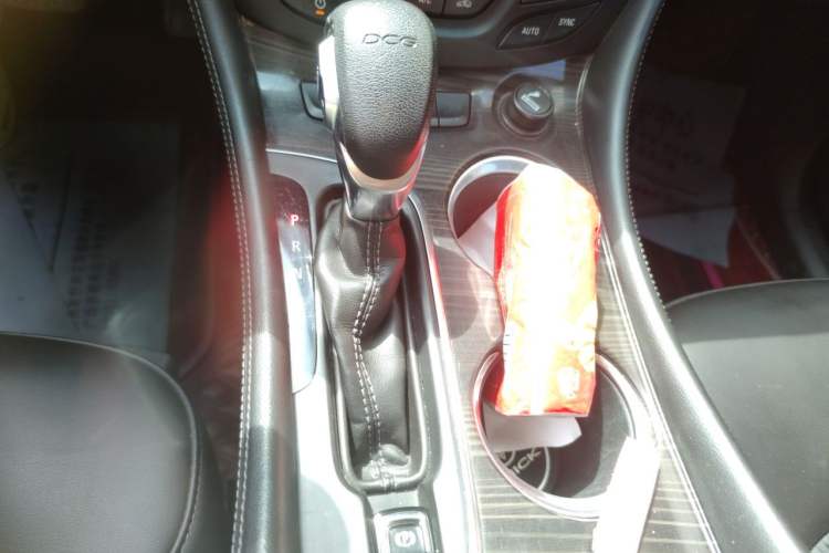 Used Buick Envision 2018 20T Two-Wheel-Drive Leading Model Gear Lever