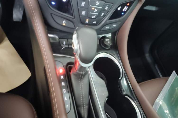 Used Buick Envision 2018 28T Four-Wheel Drive Elite Version Gear Lever