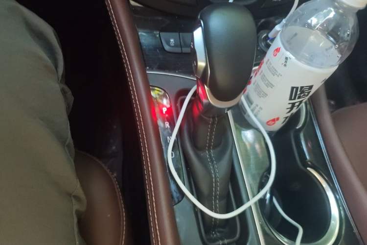 Used Buick Envision 2018 28T Four-Wheel Drive Elite Version Gear Lever