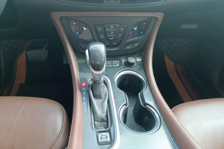 Used Buick Envision 2018 20T Two-Wheel Drive Luxury Model Gear Lever