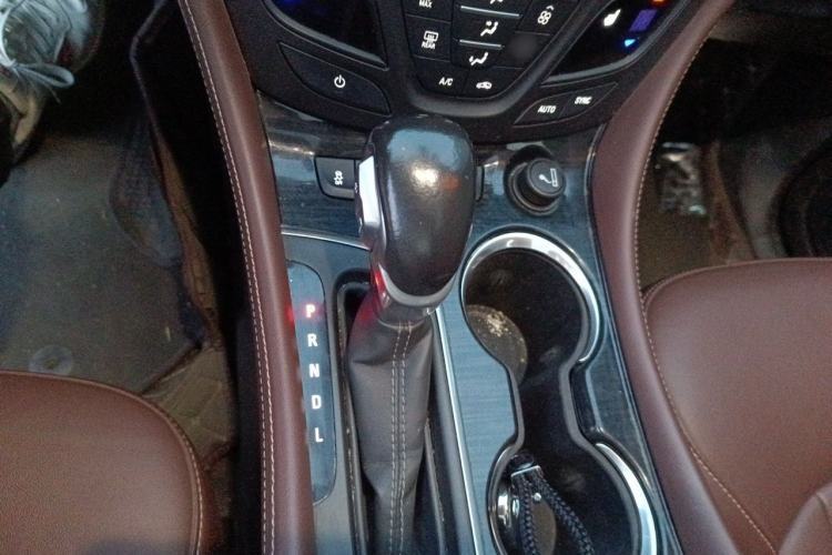 Used Buick Envision 2018 28T Four-Wheel Drive Elite Version Gear Lever