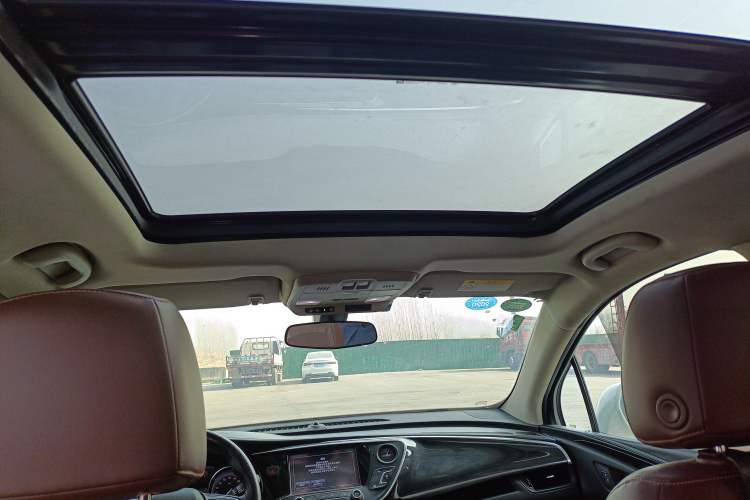 Used Buick Envision 2018 20T Two-Wheel Drive Luxury Model Headliner