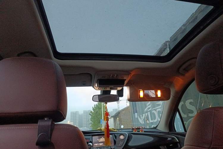 Used Buick Envision 2018 28T Four-Wheel Drive Elite Version Headliner