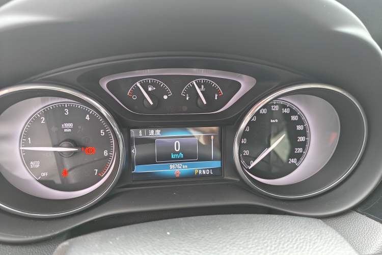 Used Buick Envision 2018 20T Two-Wheel-Drive Elite Model Instrument Cluster