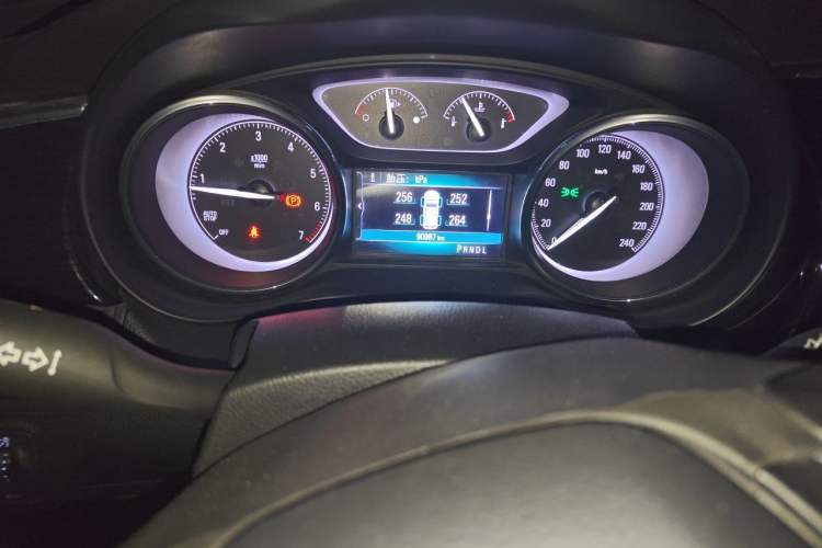 Used Buick Envision 2018 20T Two-Wheel Drive Luxury Model Instrument Cluster
